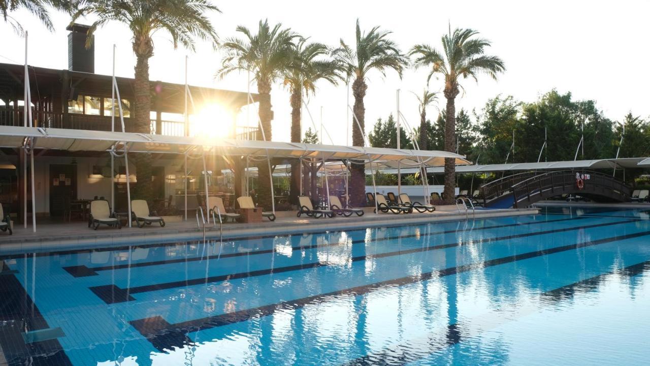 Crystal De Luxe Resort & Spa Kemer Exterior photo